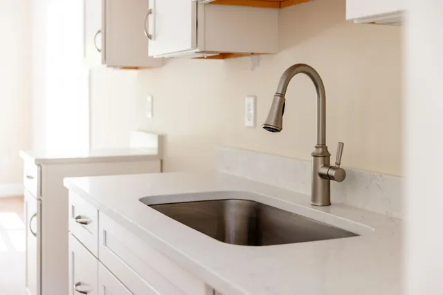 $699,000 | 1 Cameron Court, Unit 1, Hampstead, NH 03841