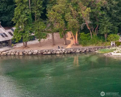 a view of a lake with houses