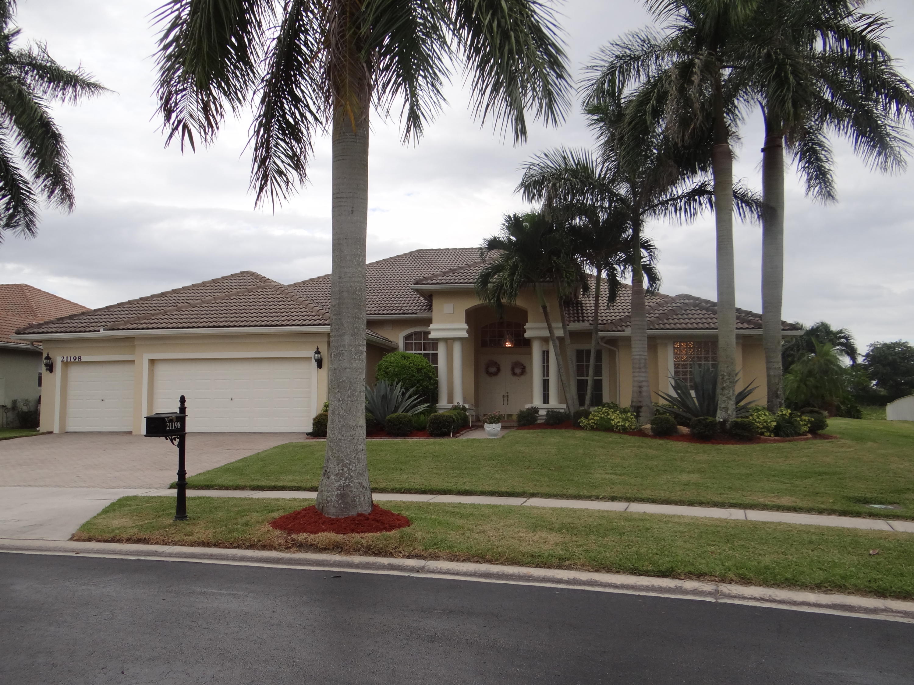 21198 Falls Ridge Way Boca Raton, FL 33428 - Photo 1 of 35 Exterior