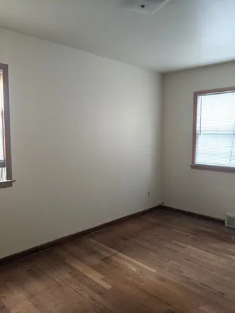 $2,000 | 647 North May Street, Aurora, IL 60506