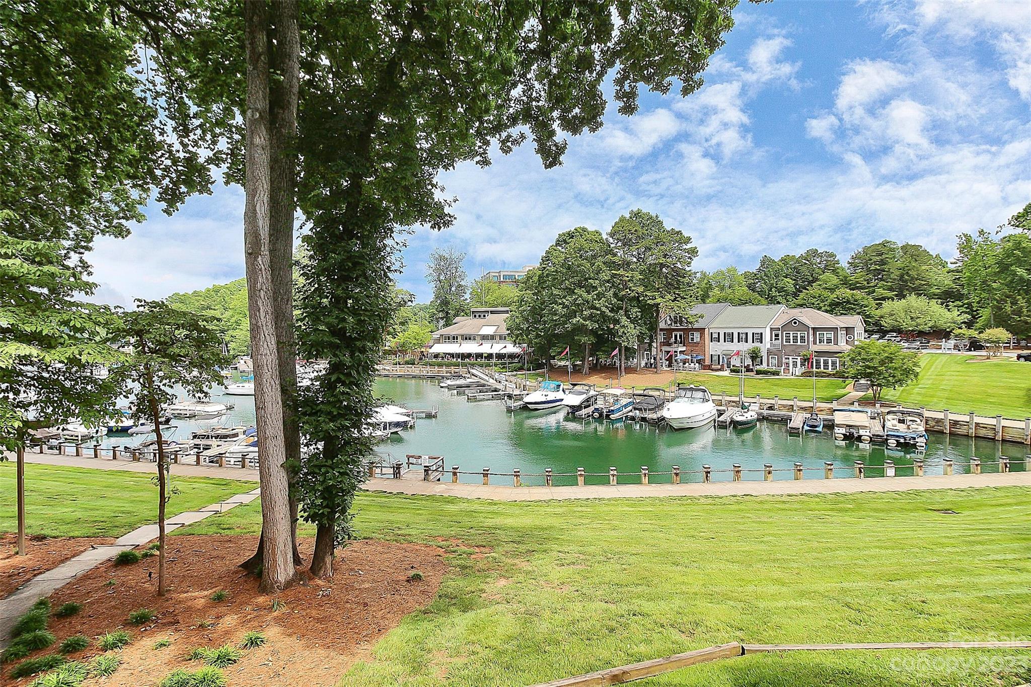 205 Northwest Drive, Unit 38 Davidson, NC 28036 - Photo 25 of 32