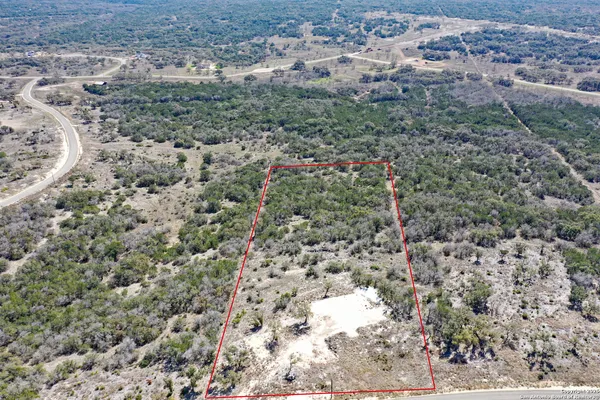 $270,000 | 721 Crescent, Hondo, TX 78861