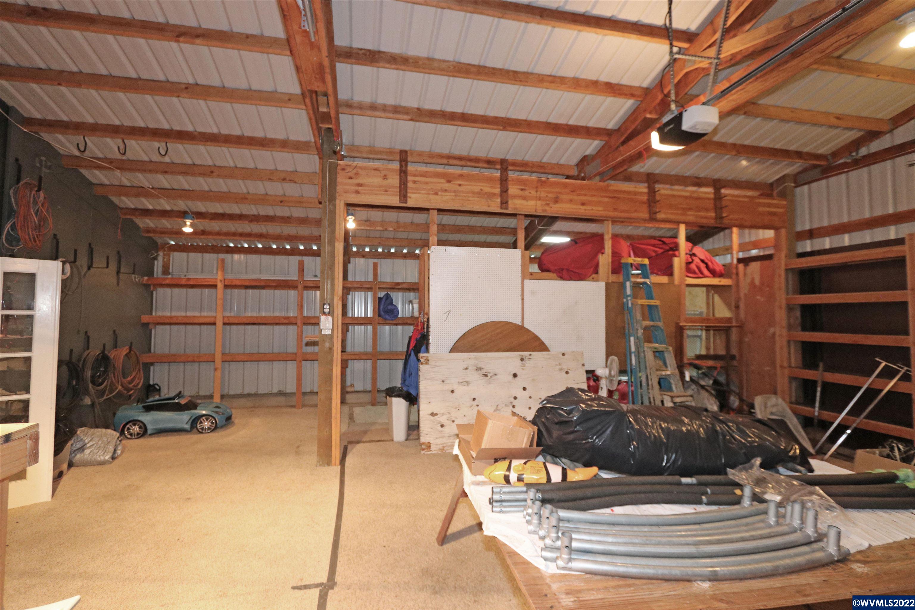 16955 Selden Road Dallas, OR 97338 - Photo 36 of 41 a room with gym equipment