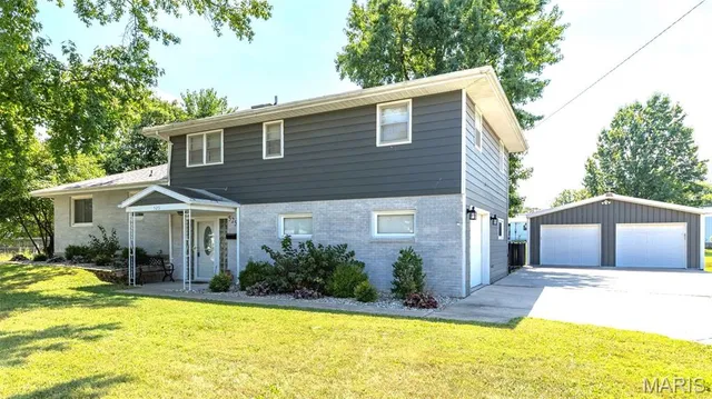 $349,900 | 525 Audubon Street, Ste. Genevieve, MO 63670