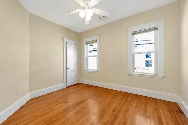 $5,200 | 299-301 Alewife Brook Parkway, Unit 2, Somerville, MA 02144