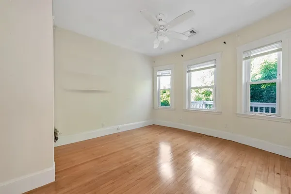 $5,200 | 299-301 Alewife Brook Parkway, Unit 2, Somerville, MA 02144