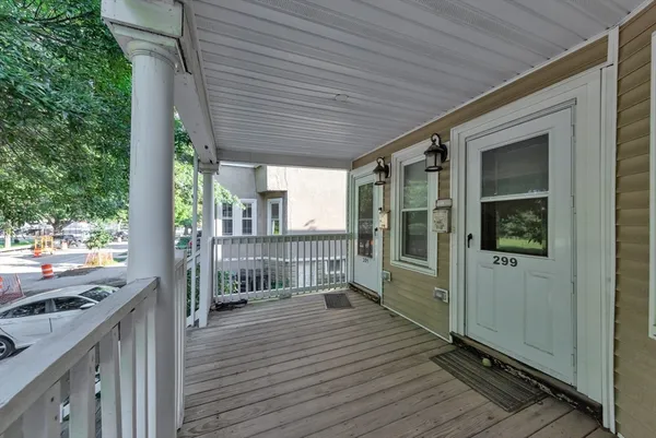 $5,200 | 299-301 Alewife Brook Parkway, Unit 2, Somerville, MA 02144