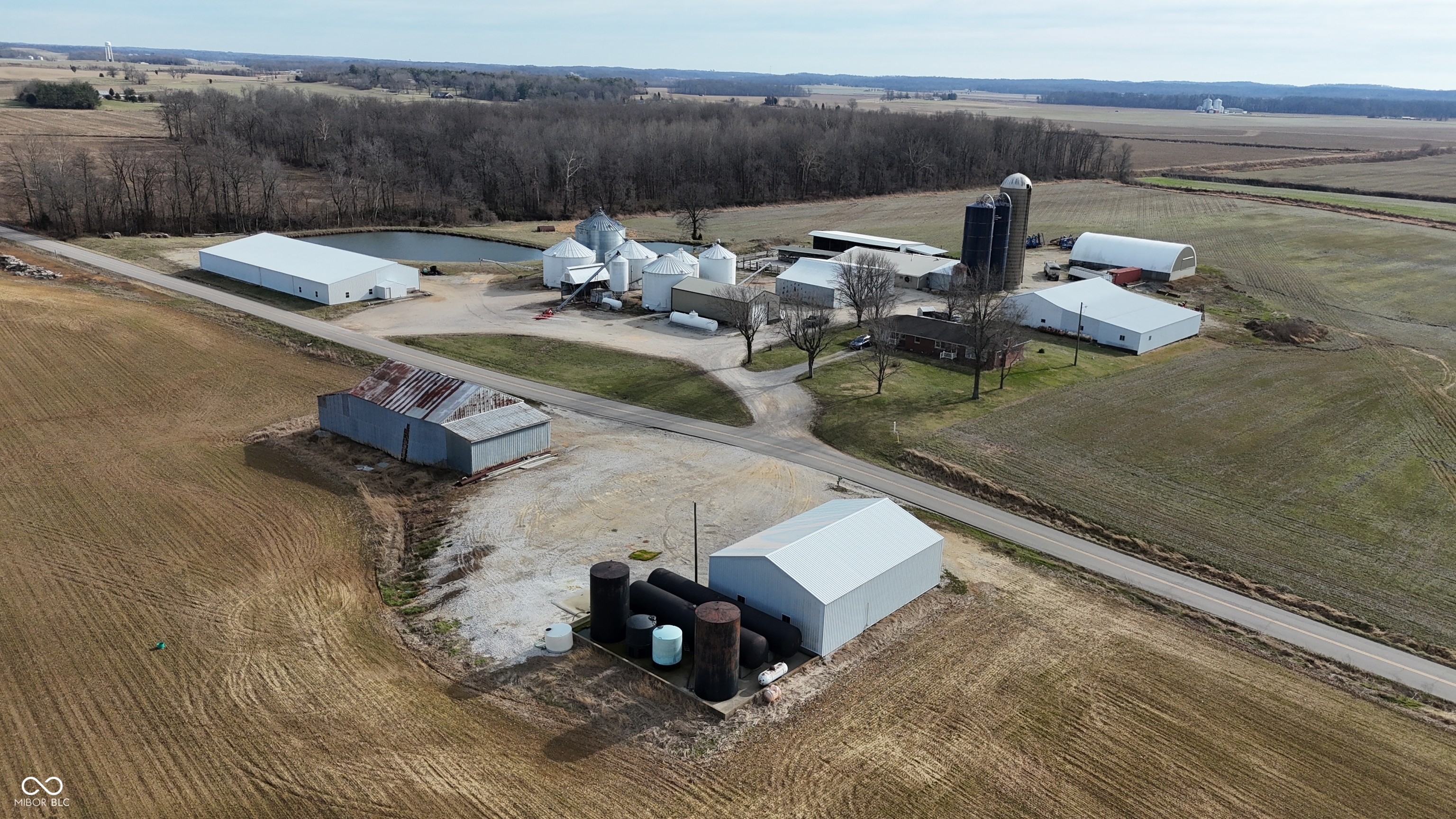 11611 Dale Road Dale, IN 47523 - Photo 1 of 39