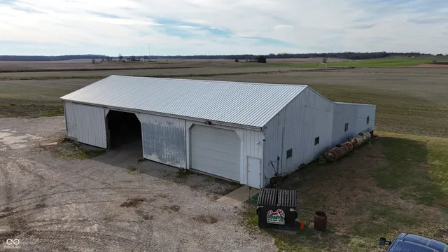 $1 | 11611 Dale Road, Dale, IN 47523