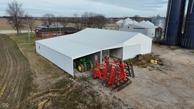 $1 | 11611 Dale Road, Dale, IN 47523