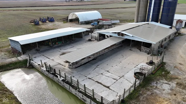 $1 | 11611 Dale Road, Dale, IN 47523