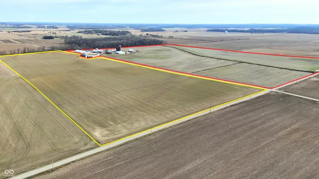 $1 | 11611 Dale Road, Dale, IN 47523