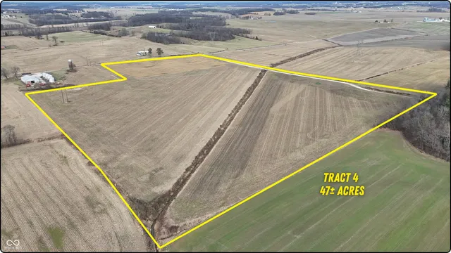 $1 | 11611 Dale Road, Dale, IN 47523