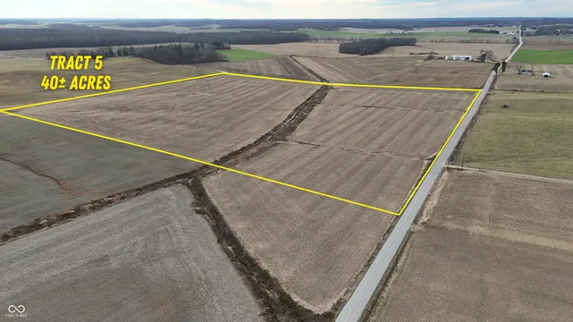 $1 | 11611 Dale Road, Dale, IN 47523