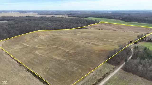 $1 | 11611 Dale Road, Dale, IN 47523