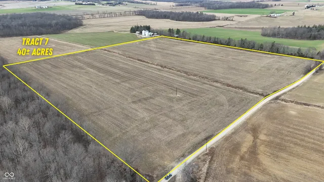 $1 | 11611 Dale Road, Dale, IN 47523