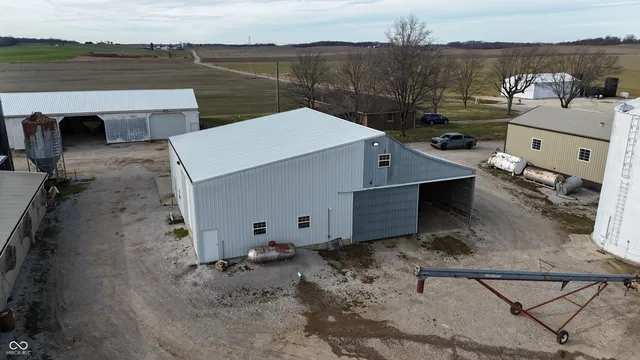 $1 | 11611 Dale Road, Dale, IN 47523