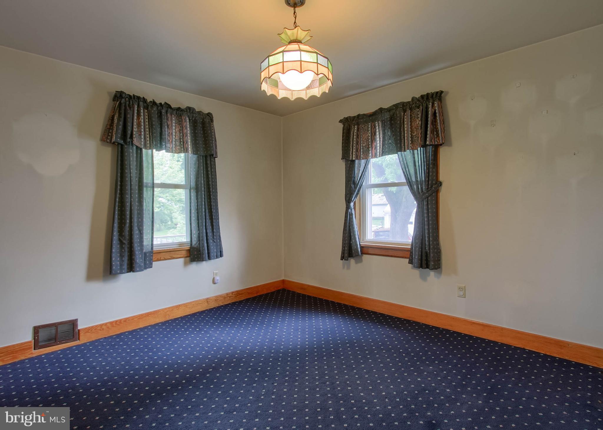 935 North Forge Road Palmyra, PA 17078 - Photo 16 of 43 Dining room