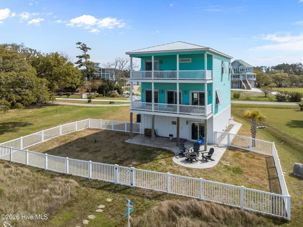 $819,000 | 135 Jade Street, Beaufort, NC 28516