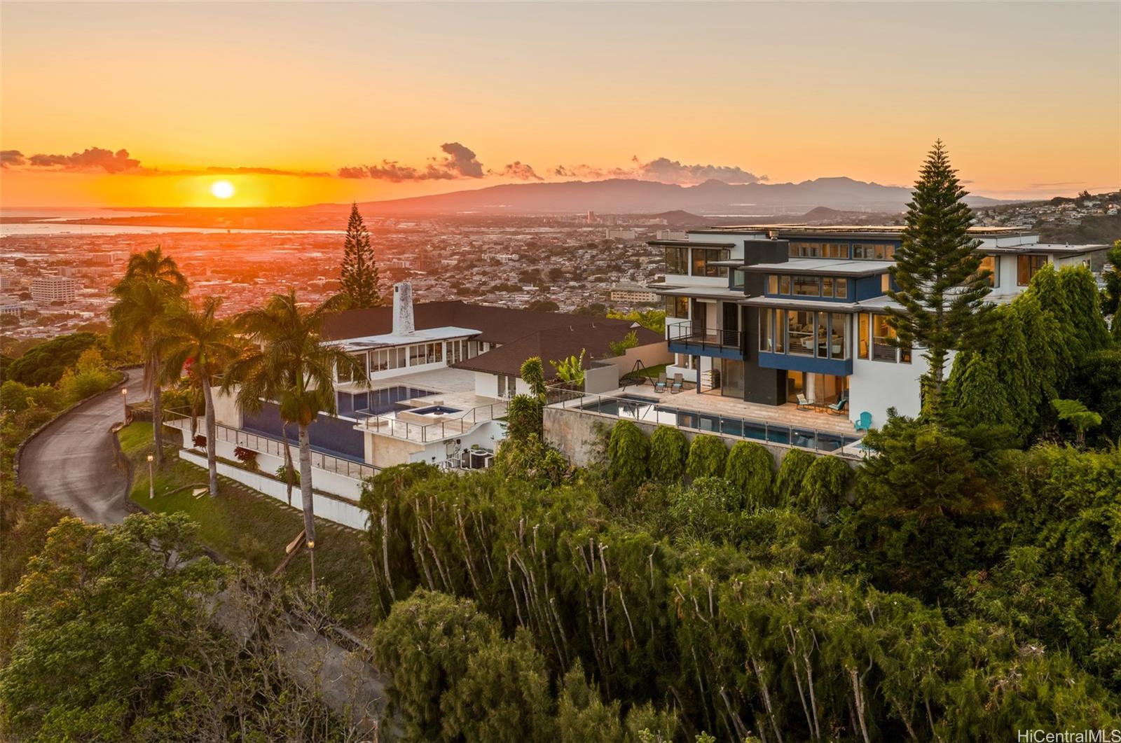 2960 Laola Place Honolulu, HI 96813 - Photo 25 of 25