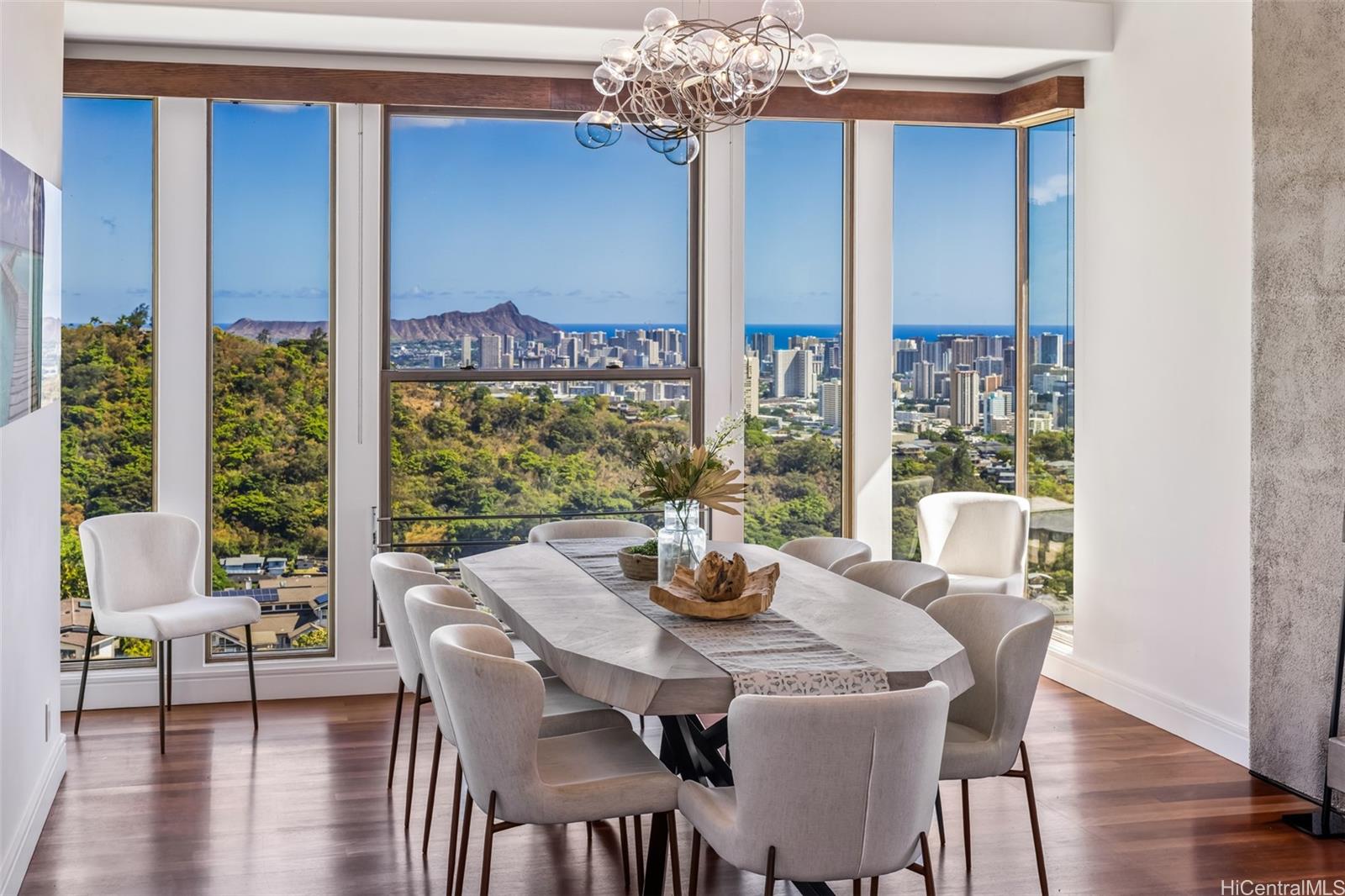 2960 Laola Place Honolulu, HI 96813 - Photo 4 of 25