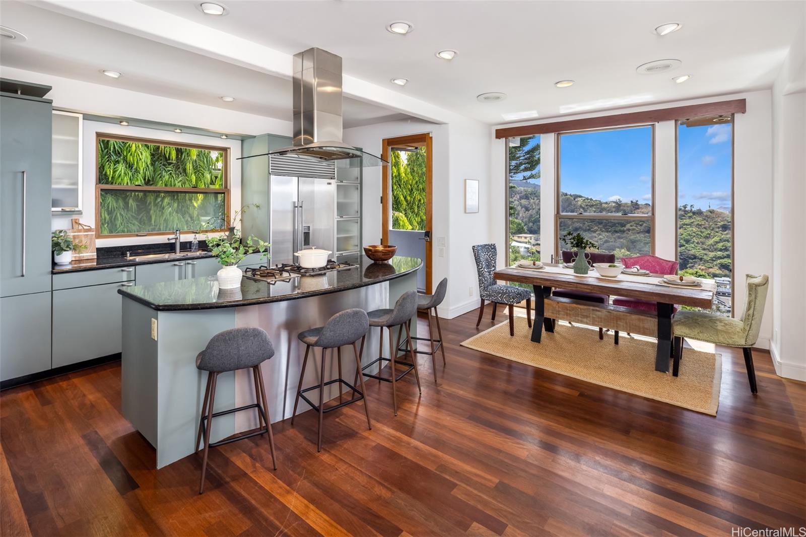 2960 Laola Place Honolulu, HI 96813 - Photo 6 of 25