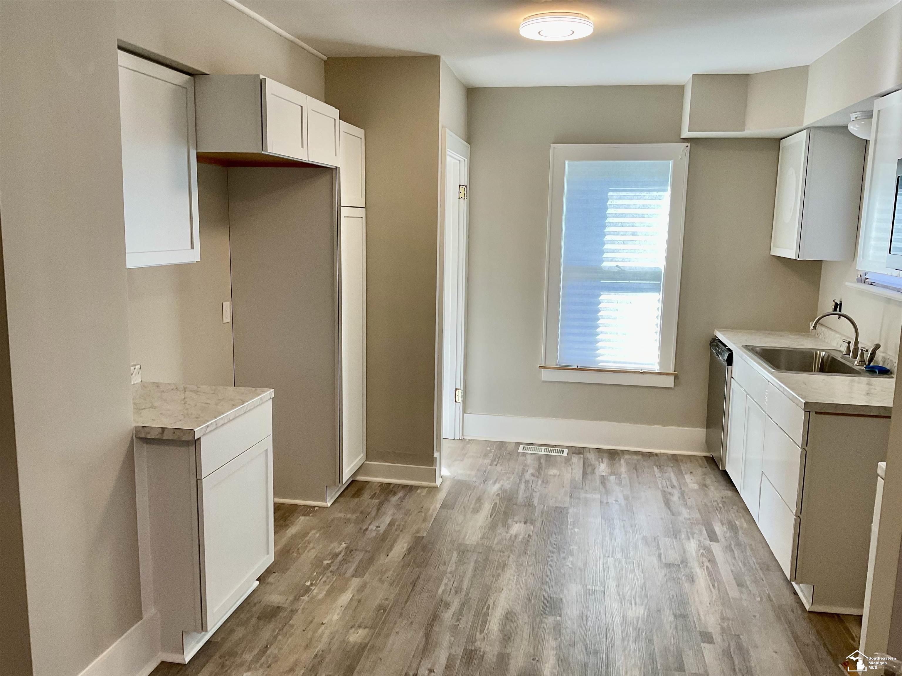 15573 South Telegraph Road Monroe, MI 48161 - Photo 4 of 11 50126355-3.JPG