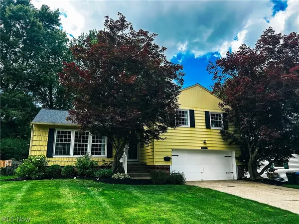 $299,900 | 3386 Hendon Circle, Cuyahoga Falls, OH 44221