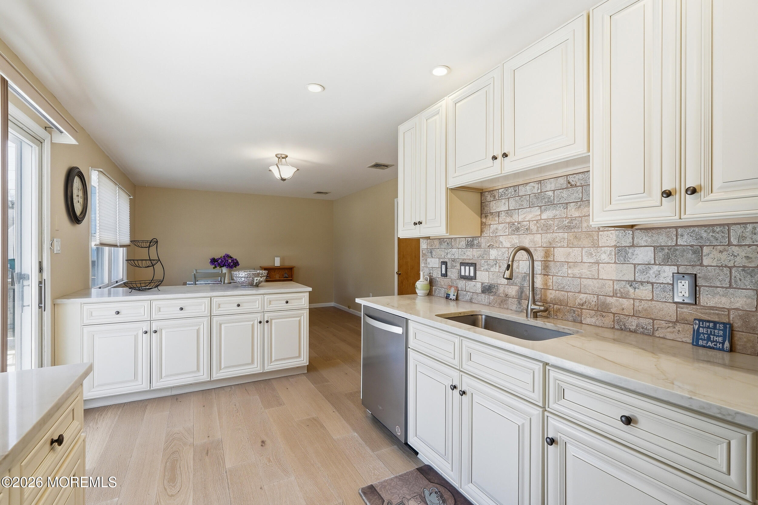 514 Avon Road Pine Beach, NJ 08741 - Photo 14 of 45 027