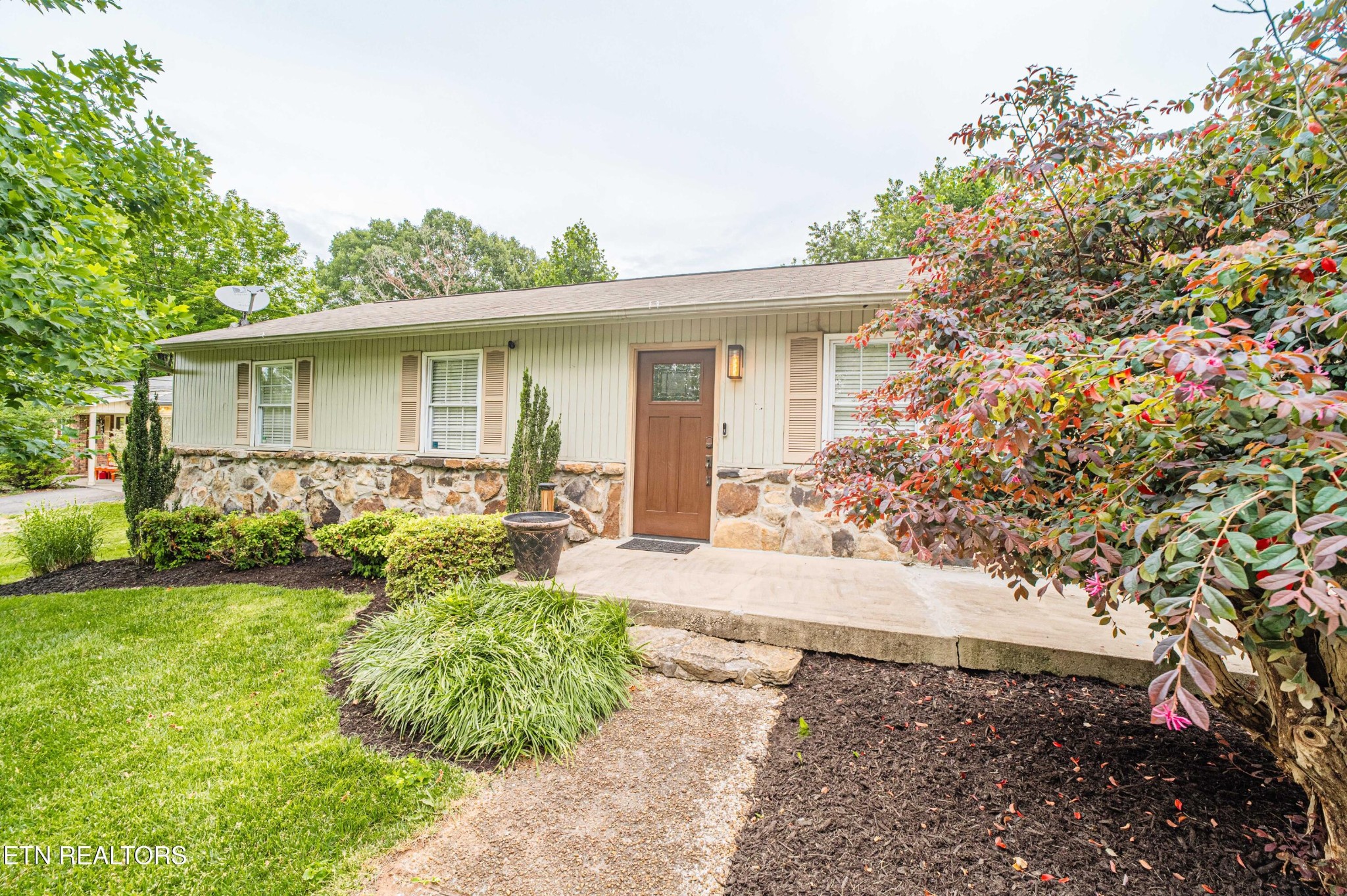 4408 Mascarene Road Knoxville, TN 37921 - Photo 2 of 26 Gallery Image 2