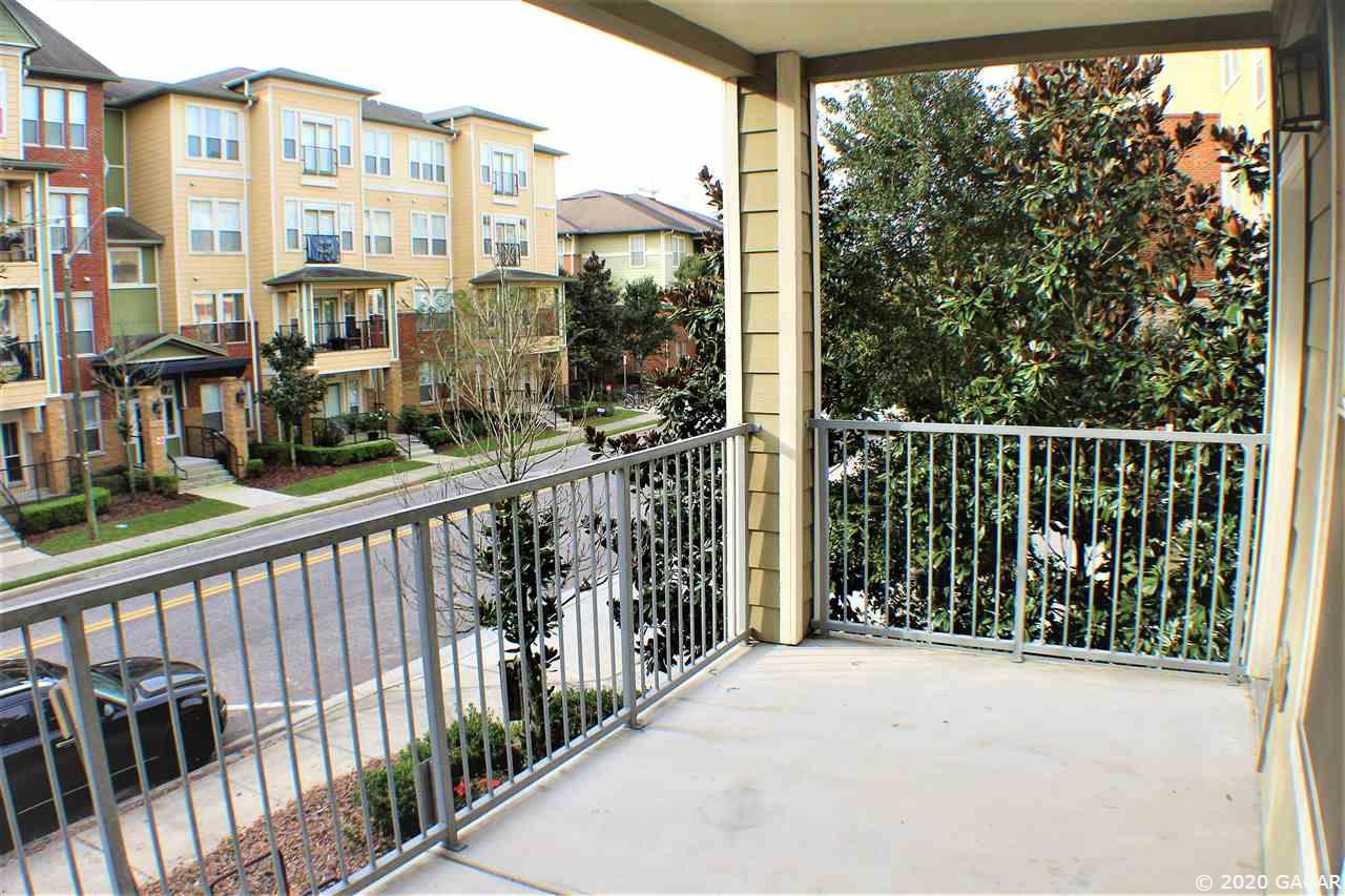 1142 Southwest 9th Road, Unit 201 Gainesville, FL 32601 - Photo 16 of 25