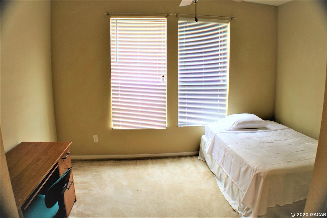 1142 Southwest 9th Road, Unit 201 Gainesville, FL 32601 - Photo 20 of 25