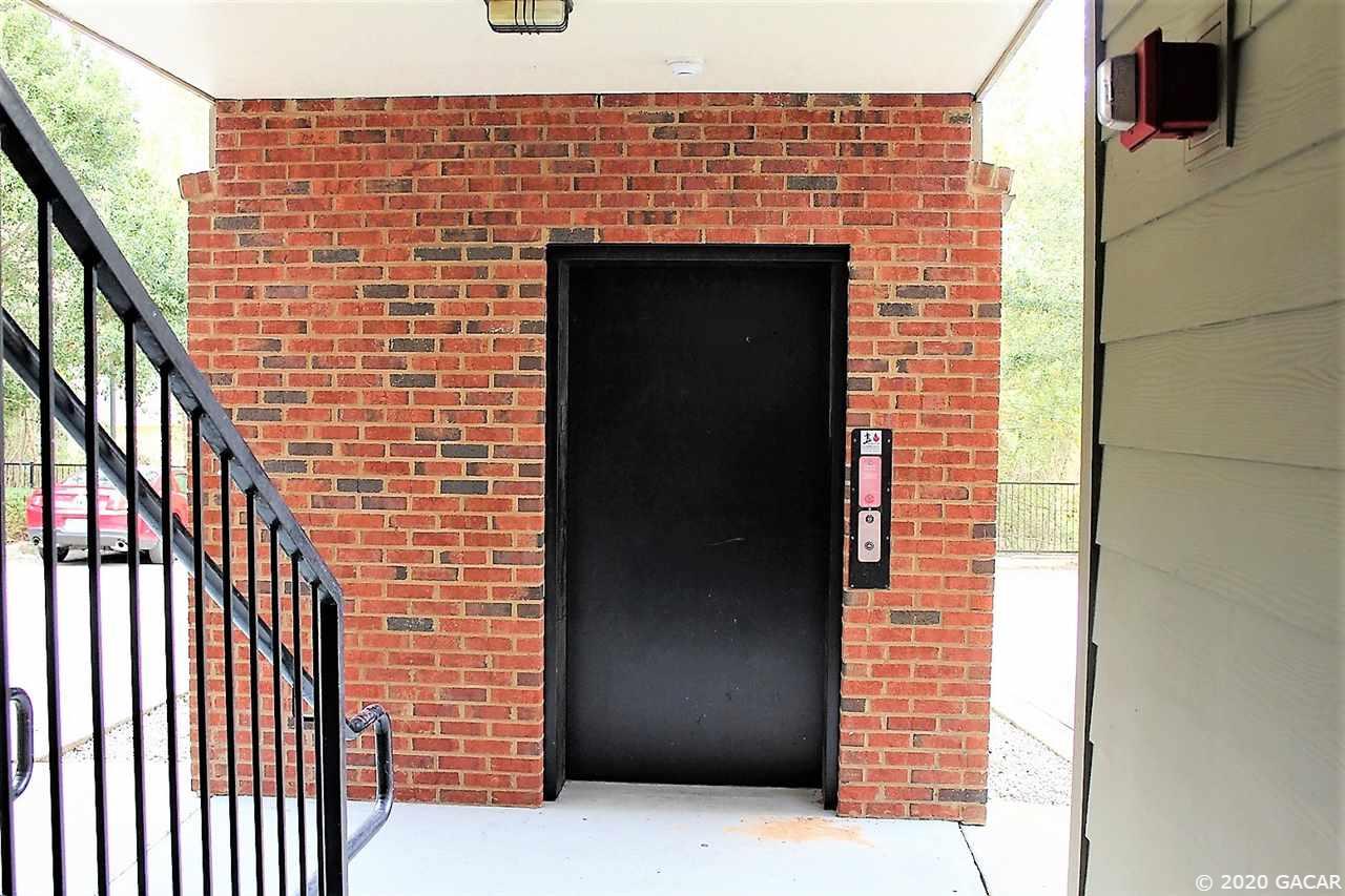 1142 Southwest 9th Road, Unit 201 Gainesville, FL 32601 - Photo 8 of 25