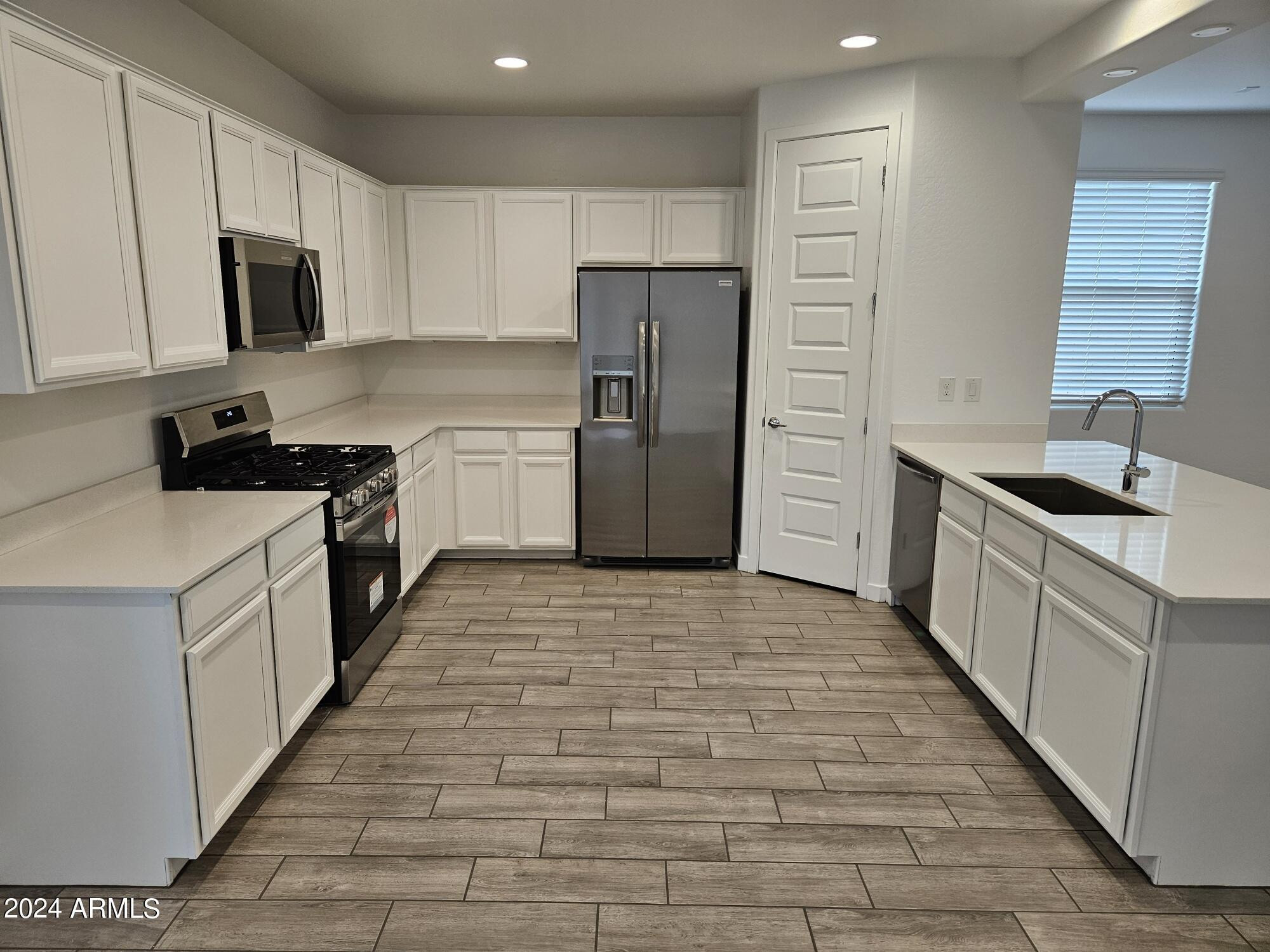 4150 East Sagebrush Street Gilbert, AZ 85296 - Photo 8 of 28 Photo #8