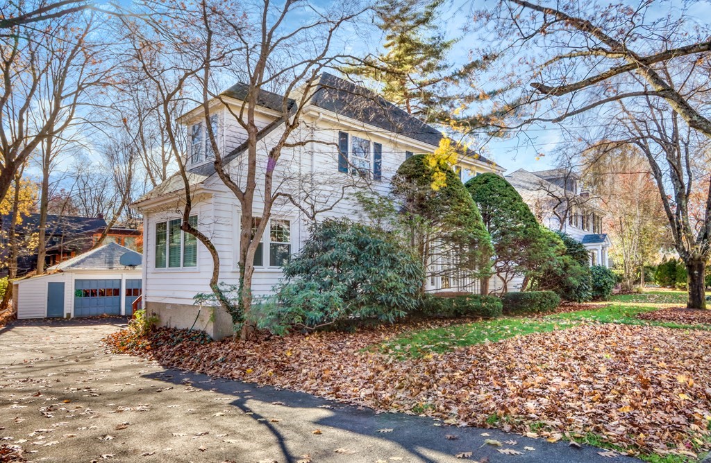 14 Halcyon Road Newton, MA 02459 - Photo 1 of 29 Gallery Image 1