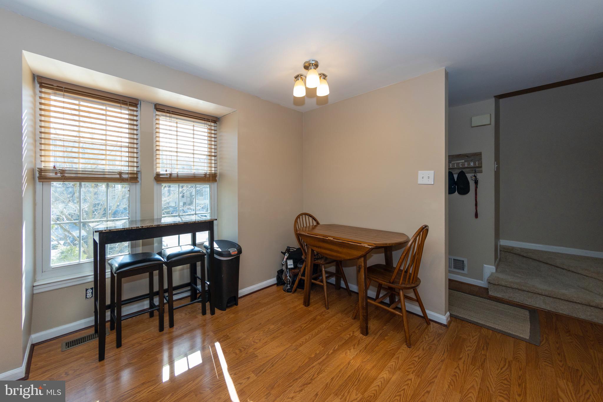 13974 Winding Ridge Lane Centreville, VA 20121 - Photo 4 of 18 Gallery Image 4
