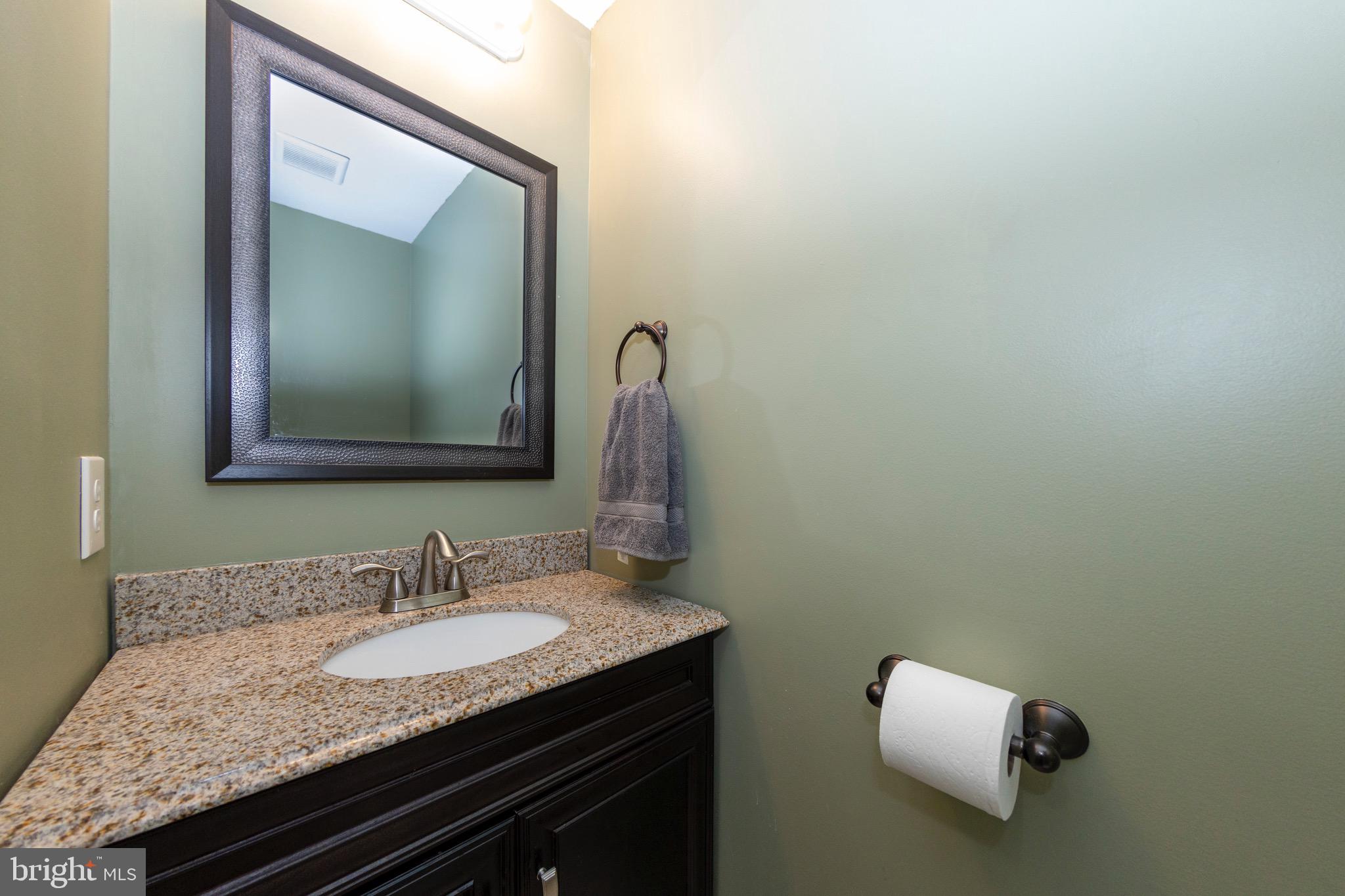 13974 Winding Ridge Lane Centreville, VA 20121 - Photo 9 of 18 Gallery Image 9