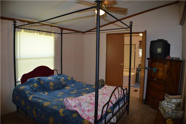 11495 Moss Branch Road Bon Aqua, TN 37025 - Photo 5 of 16 Gallery Image 5