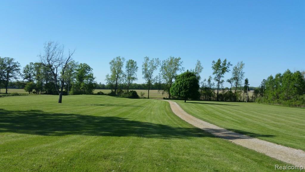 6138 Tubspring Road Almont, MI 48003 - Photo 3 of 42
