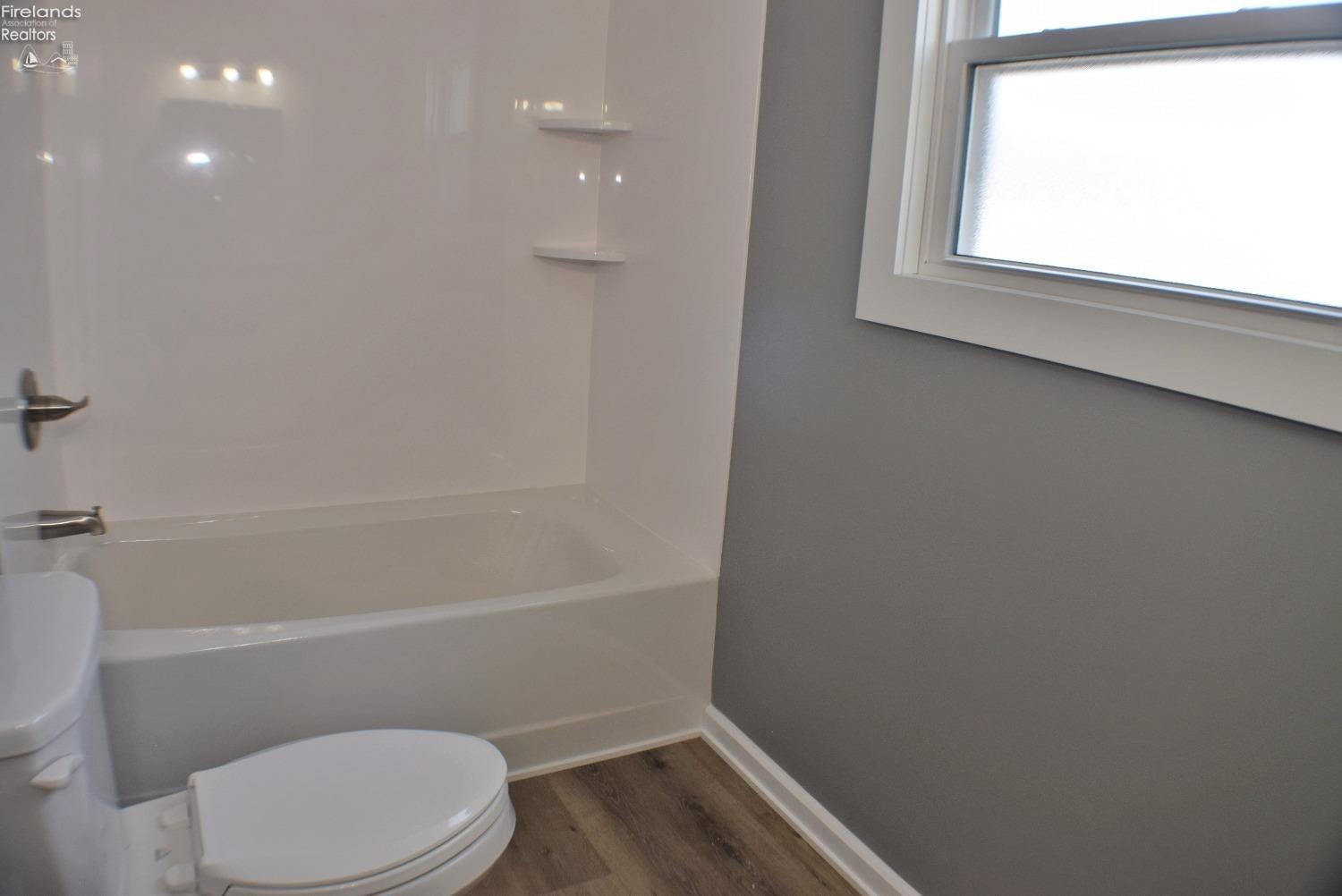 1441 North Curtice Road Oregon, OH 43616 - Photo 31 of 42 Gallery Image 31