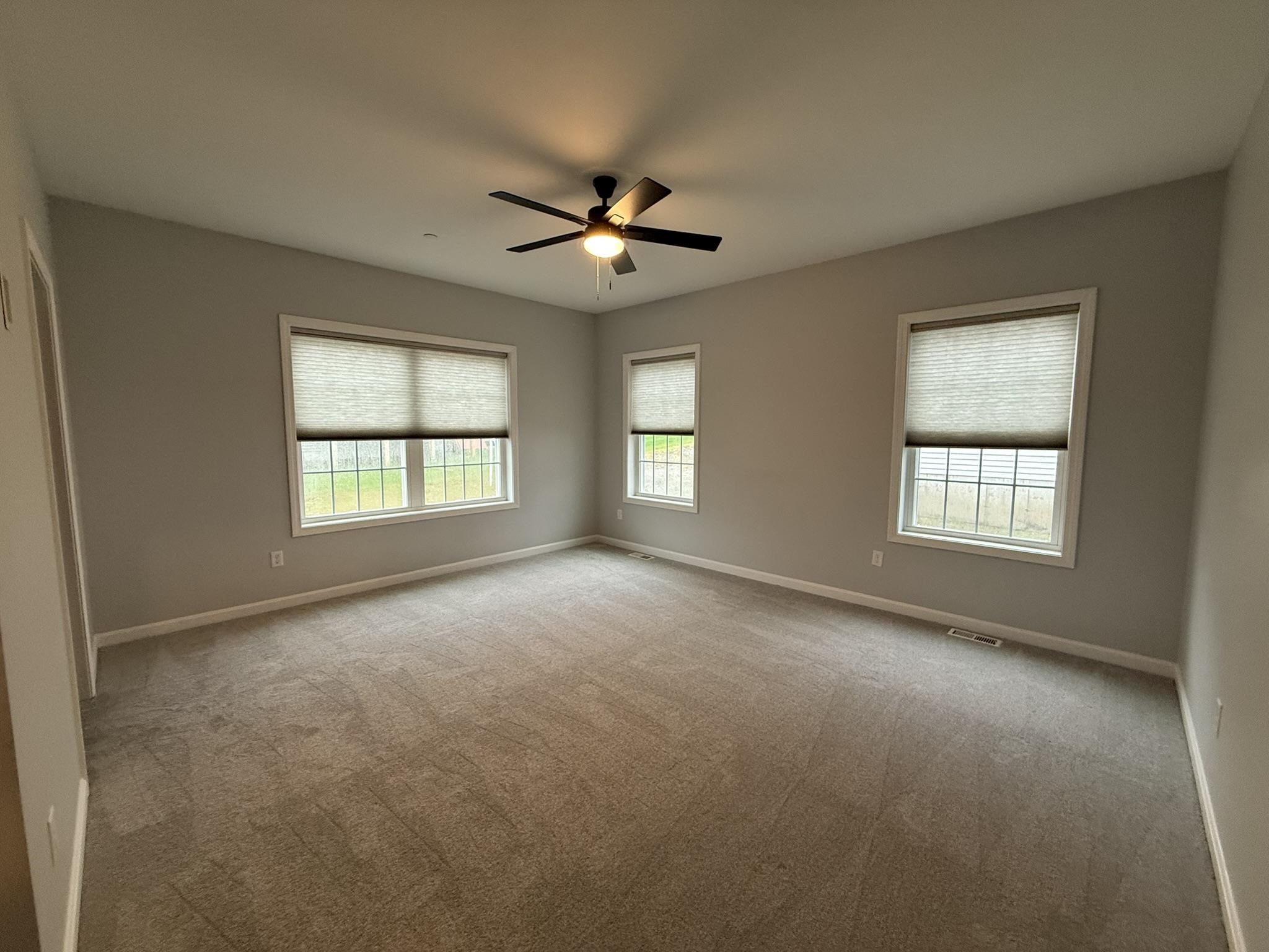 11 Venus Way Pelham, NH 03076 - Photo 13 of 17 Gallery Image 13