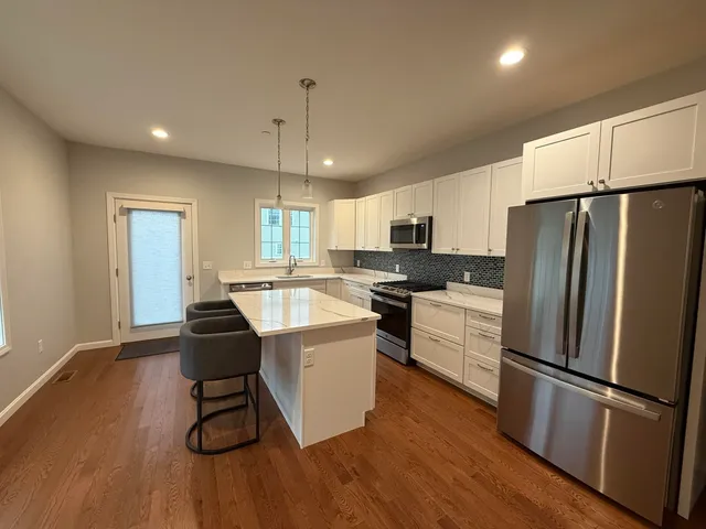 $629,999 | 11 Venus Way, Pelham, NH 03076