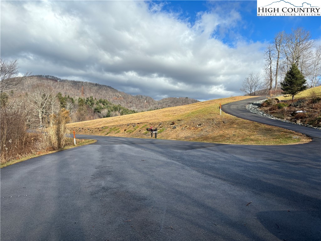 12-13 Gable Farm Road Boone, NC 28607 - Photo 2 of 9