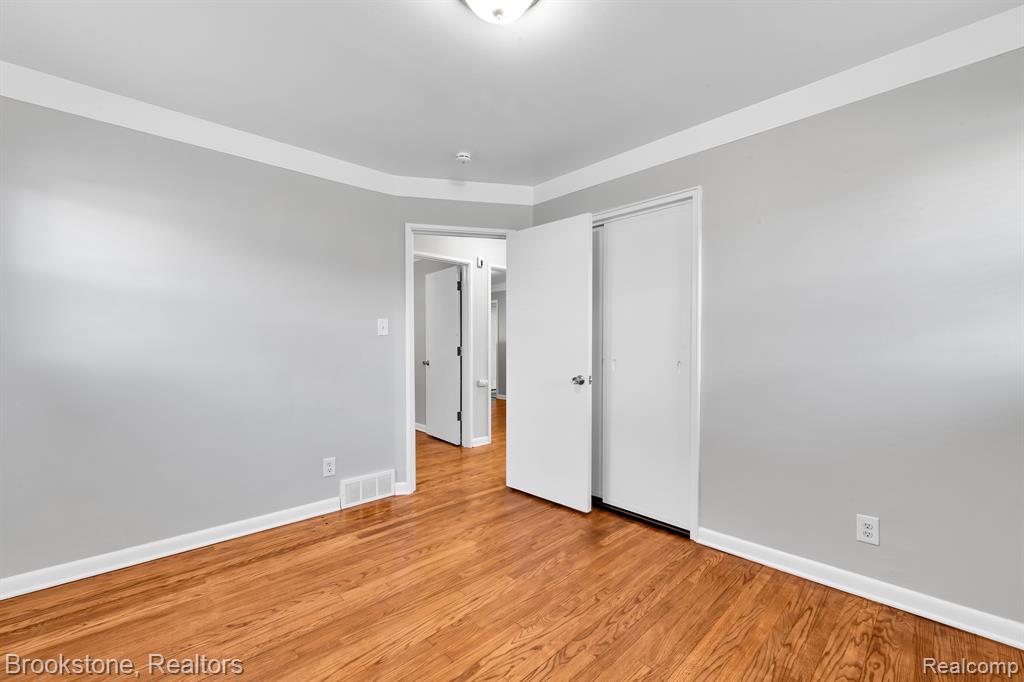 28957 Emerson Street Inkster, MI 48141 - Photo 13 of 22 Gallery Image 13