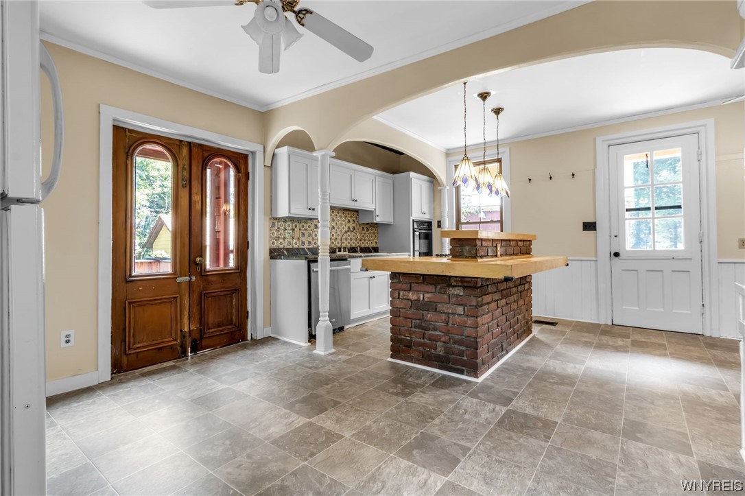 10798 Mill Road Ridgeway, NY 14098 - Photo 2 of 49