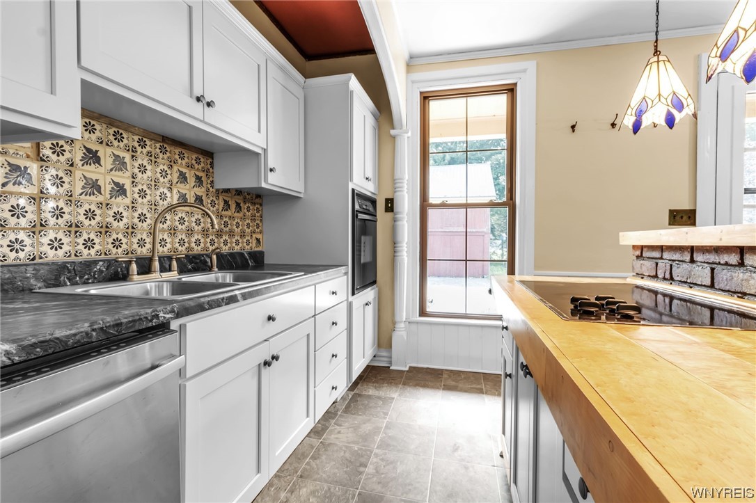 10798 Mill Road Ridgeway, NY 14098 - Photo 4 of 49