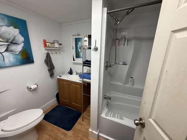 $400,000 | 585 Maine Avenue, Farmingdale, ME 04344