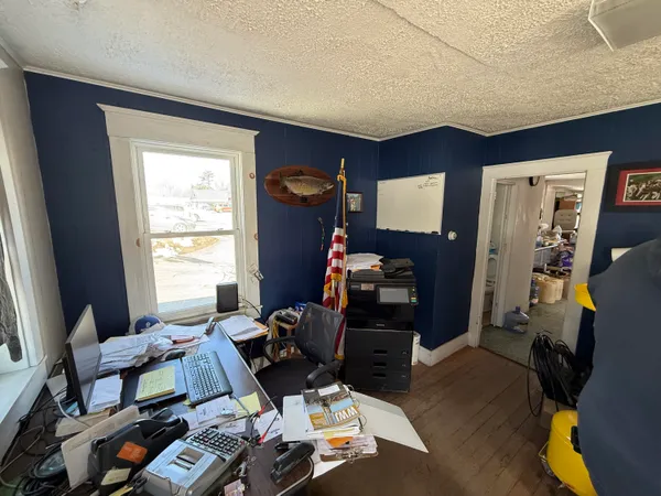 $400,000 | 585 Maine Avenue, Farmingdale, ME 04344