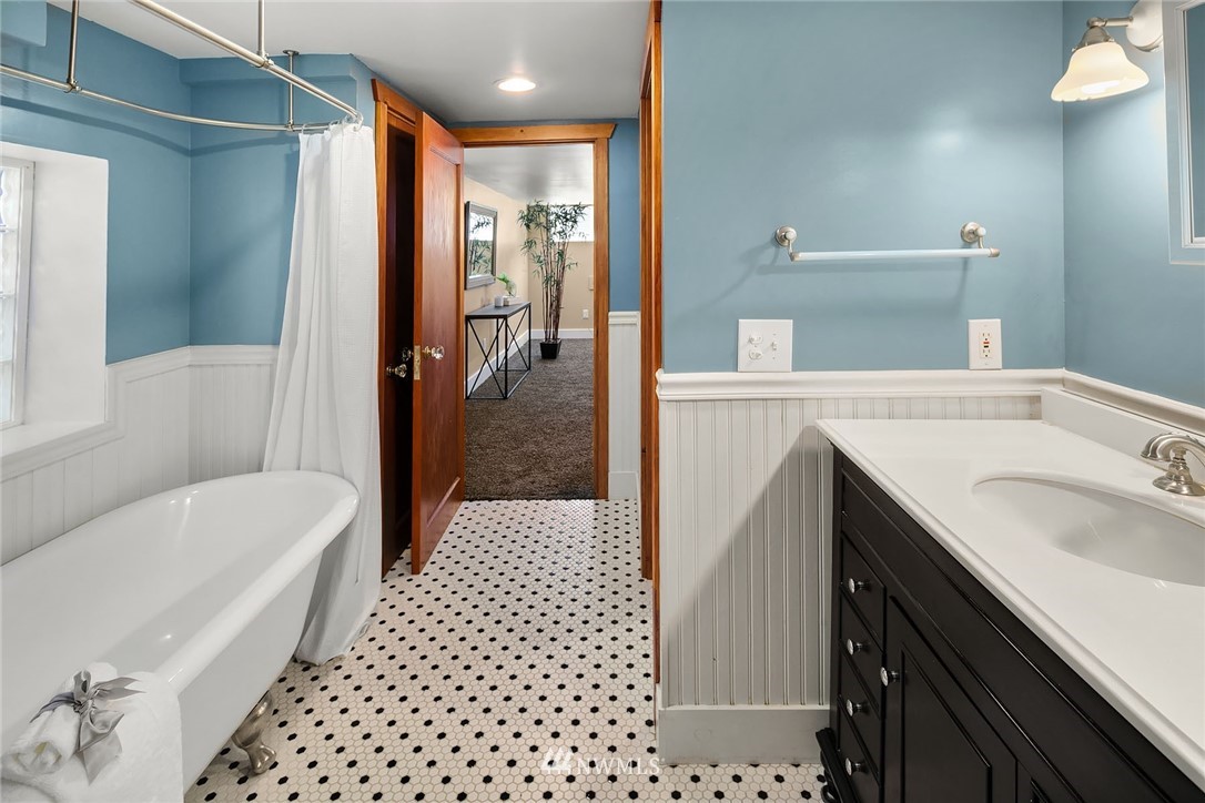 1634 North 53rd Street Seattle, WA 98103 - Photo 17 of 23 Gallery Image 17