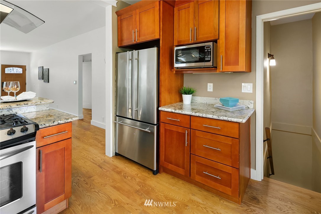 1634 North 53rd Street Seattle, WA 98103 - Photo 8 of 23 Gallery Image 8